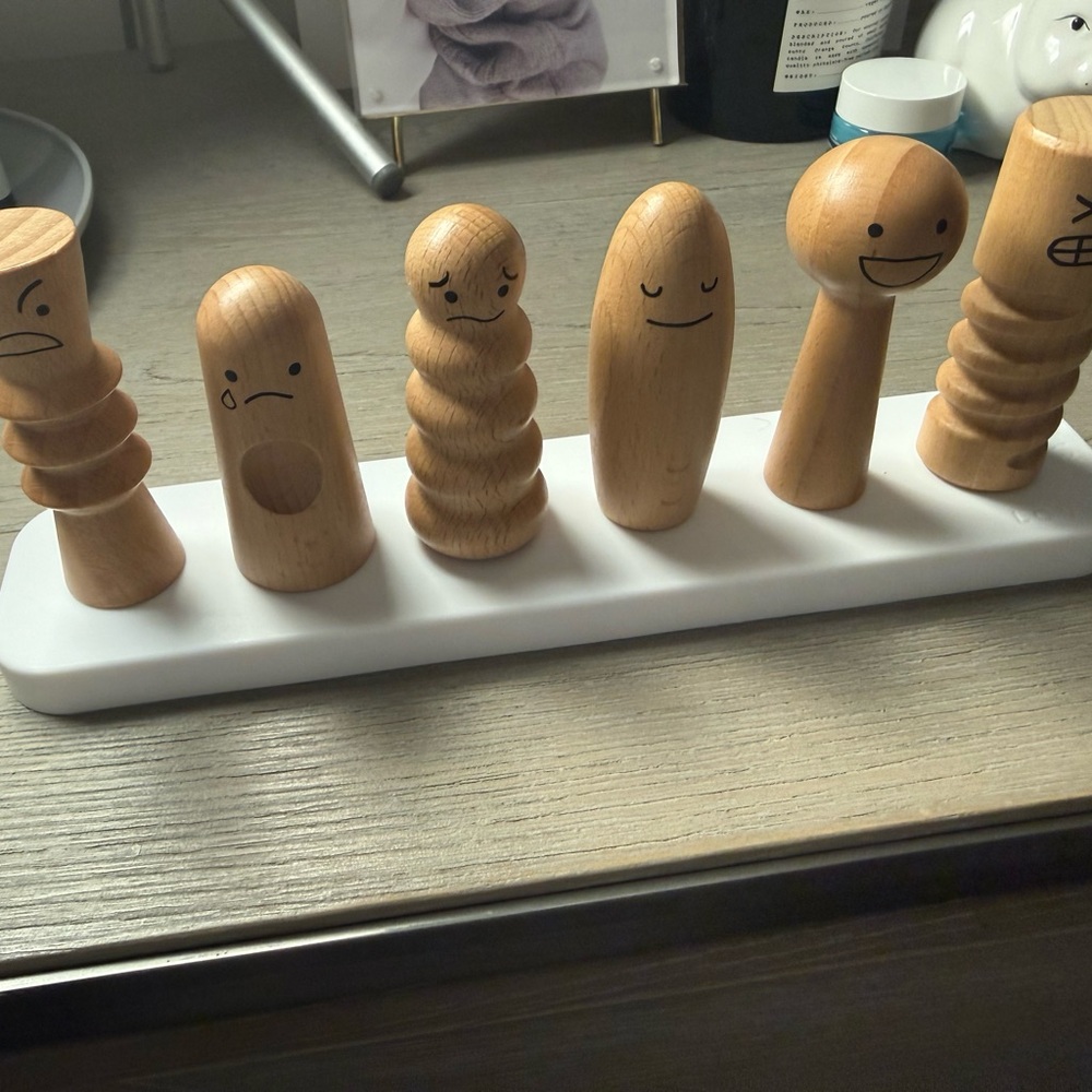 Lovevery Emotion Expression Toy Set
